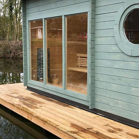 The Kestrel Shepherd Hut, Whitehouse Farm สโตว์มาร์เก็ต ภายนอก รูปภาพ
