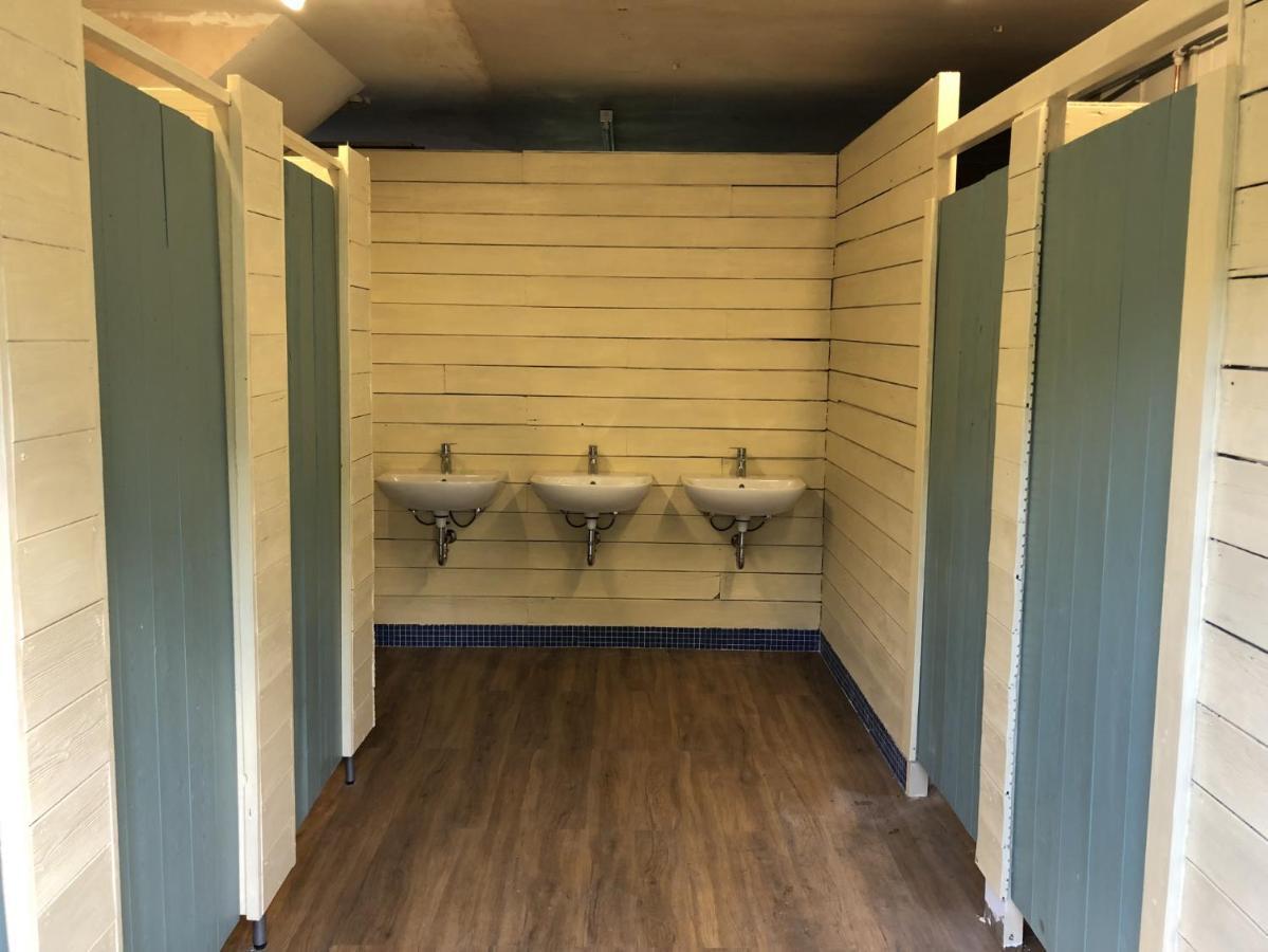 The Kestrel Shepherd Hut, Whitehouse Farm สโตว์มาร์เก็ต ภายนอก รูปภาพ