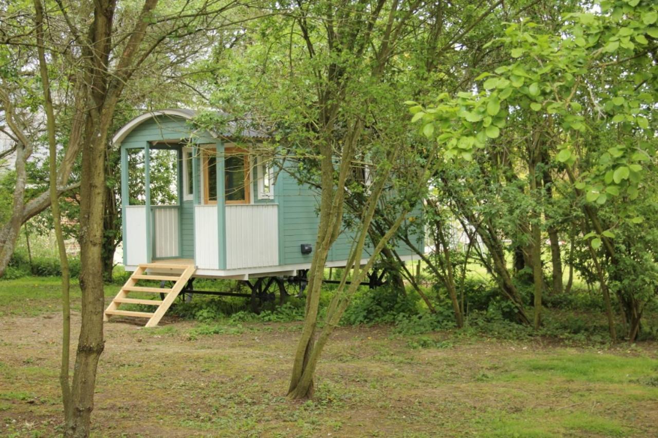 The Kestrel Shepherd Hut, Whitehouse Farm สโตว์มาร์เก็ต ภายนอก รูปภาพ